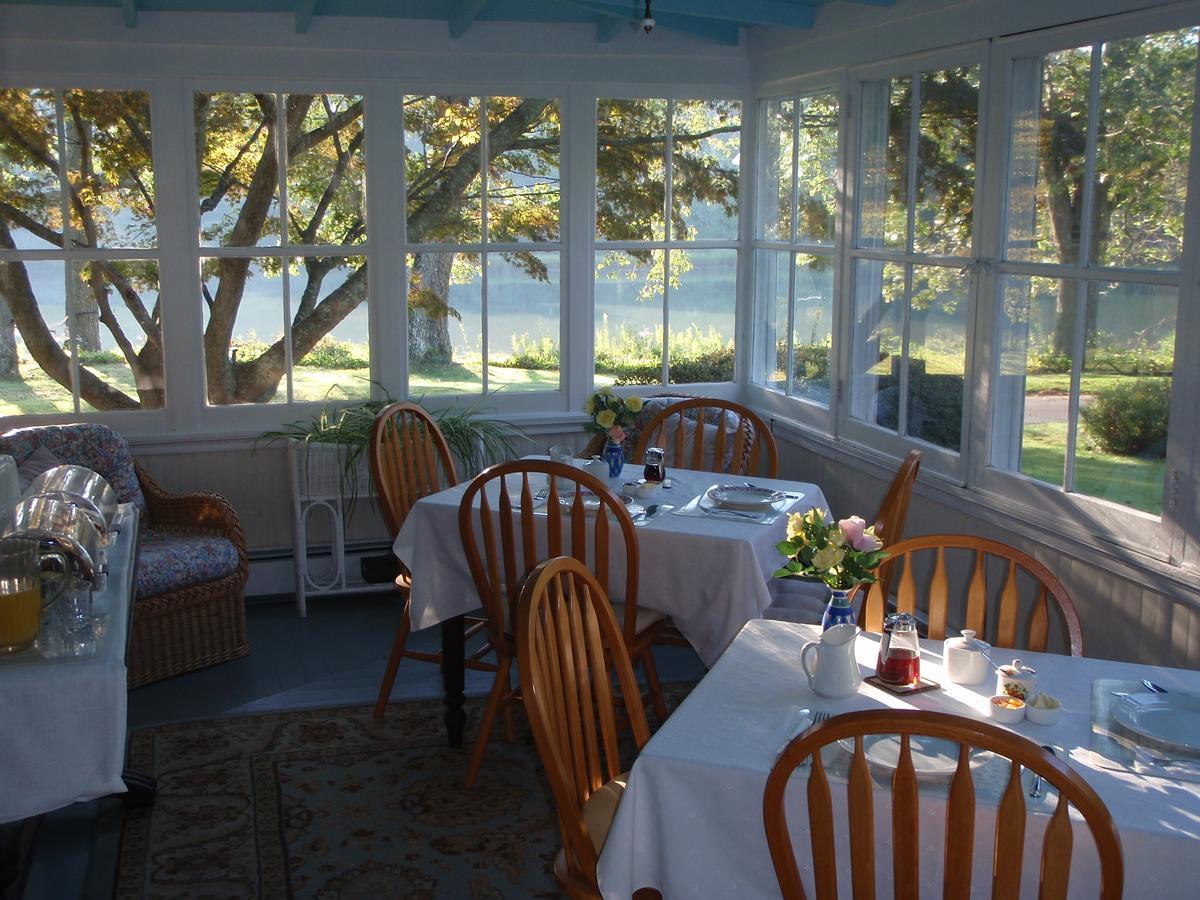 House On Chase Creek Bed and Breakfast Shelter Island Heights Buitenkant foto