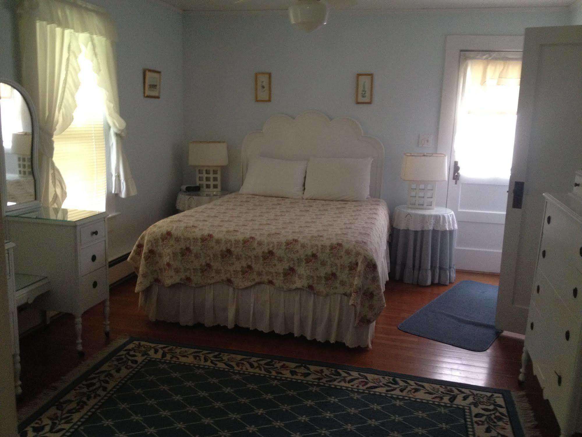 House On Chase Creek Bed and Breakfast Shelter Island Heights Buitenkant foto