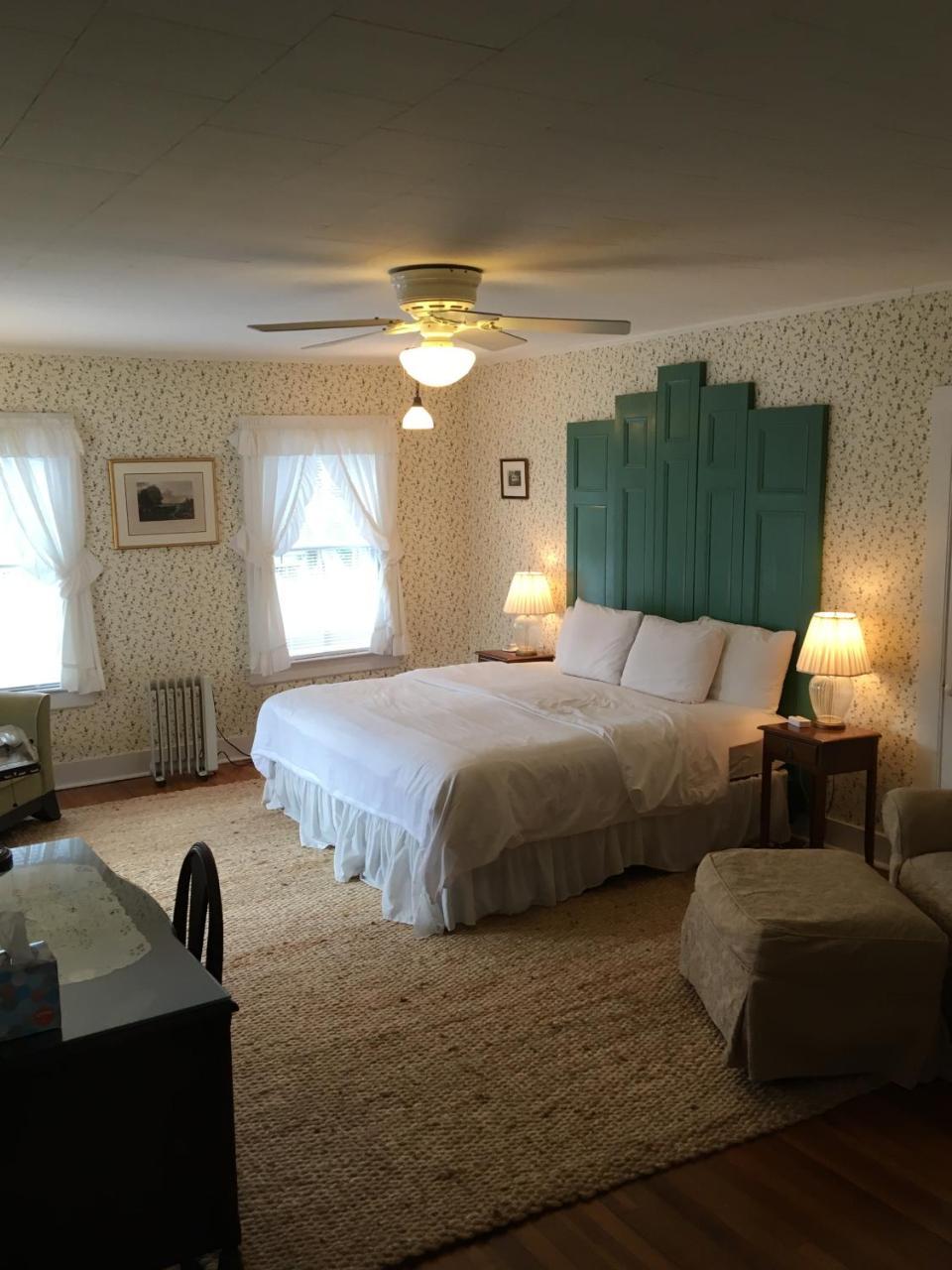 House On Chase Creek Bed and Breakfast Shelter Island Heights Buitenkant foto